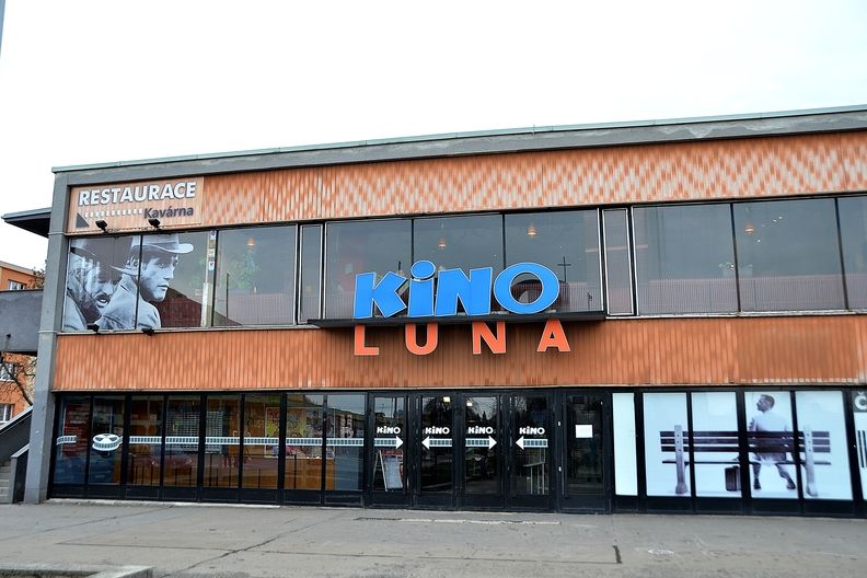 Kino LUNA v Ostravě - Zábřehu na Výškovické ulici 113.
18.3.2013