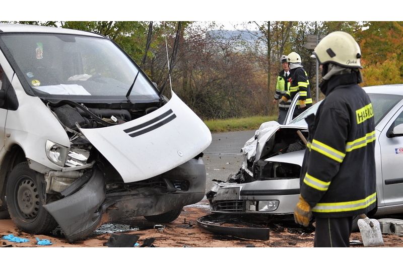 Pojišťovny pravděpodobně označí škodu na obou vozidlech za totální.