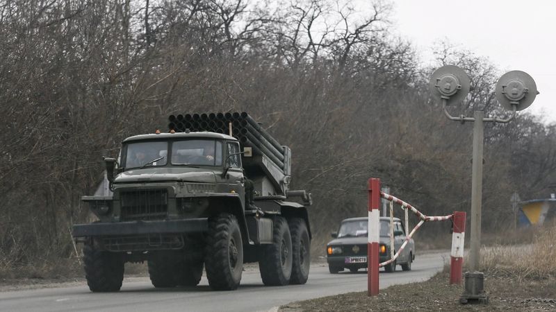 Raketomet BM-21 Grad separatistů u Makijivky 