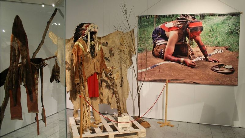 Expozice představuje bohatou kulturu indiánů.