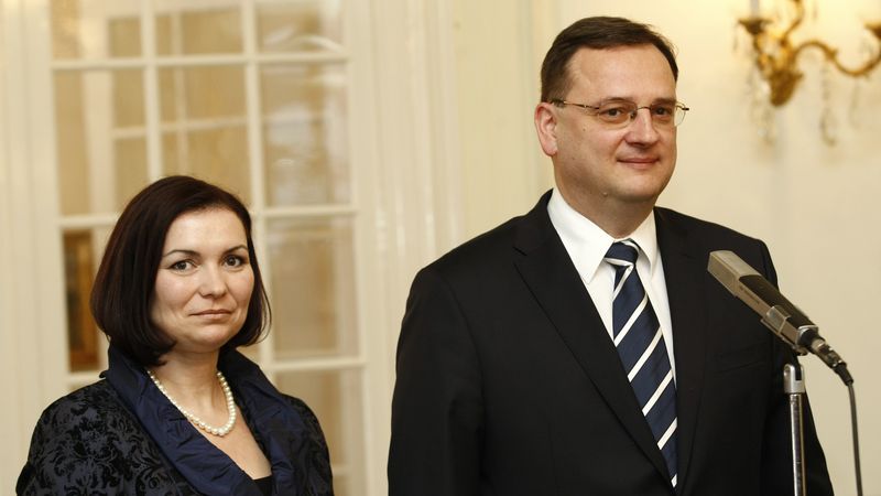 Radka Nečasová se svým manželem Premiérem Petrem Nečasem (ODS)