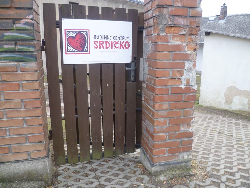 Rodinné centrum Srdíčko se nachází uprostřed města blízko Mírového náměstí a nedaleko autobusové zastávky.
