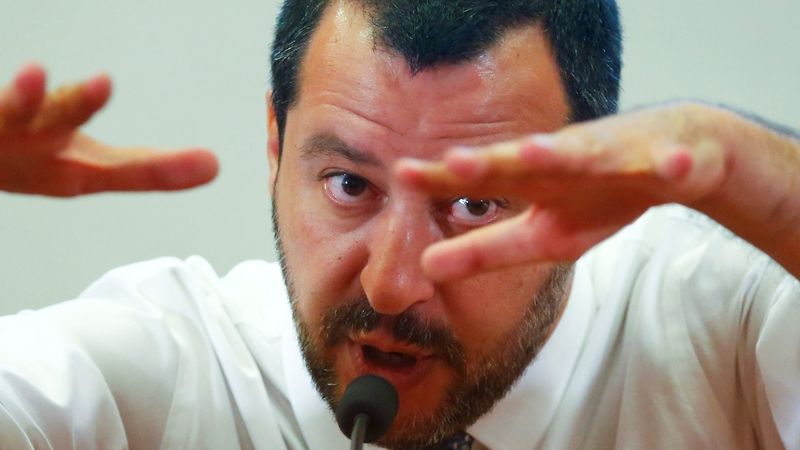 Italský ministr vnitra Matteo Salvini na tiskové konferenci v Římě.