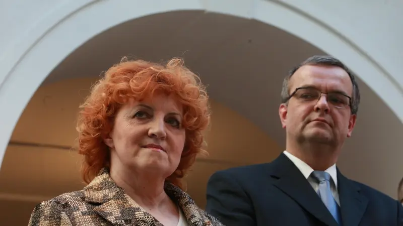 Trojkoalice Chce Mit Ve Vedeni Snemovny Zeny Klasnovou A Parkanovou Novinky Cz