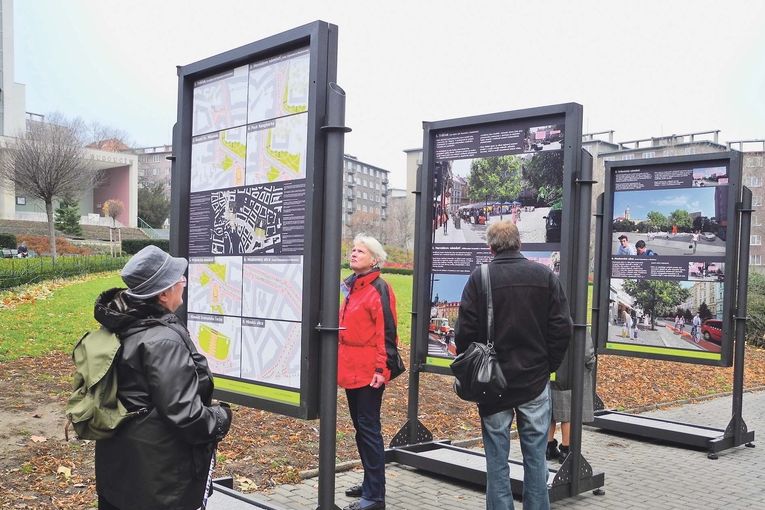 Panely ukazovaly budoucí možné změny Moskevské ulice a okolí. 