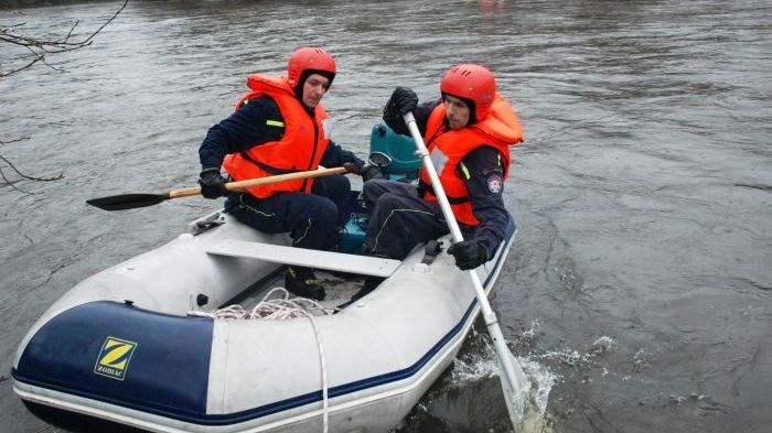 Záchranáři našli muže, který chtěl vylovit z řeky psa, utopeného. Ilustrační foto