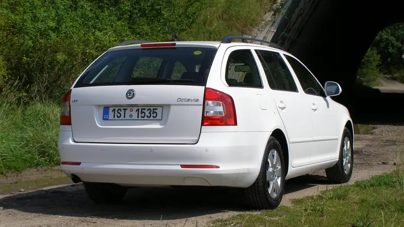 Test Skoda Octavia Combi 1 6 Mpi Lpg Kdyz Chcete Levnejsi Benzin Novinky Cz