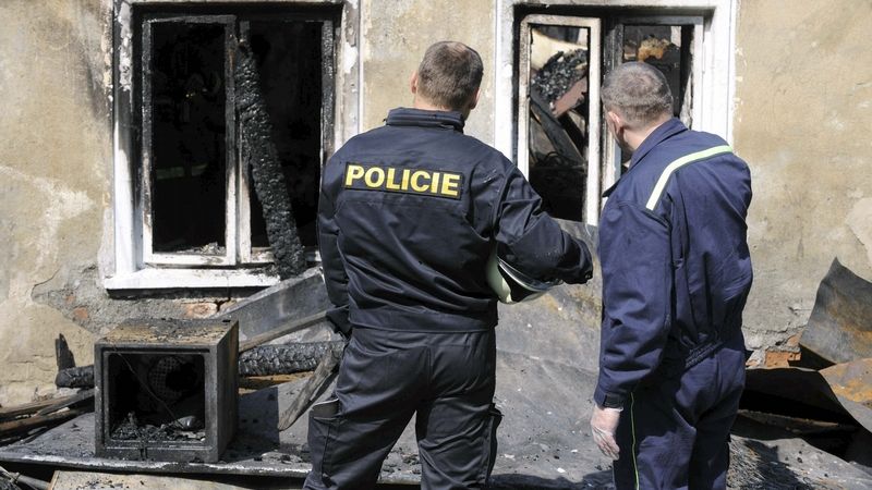 Následky požáru rodinného domu ve Vítkově na Opavsku.