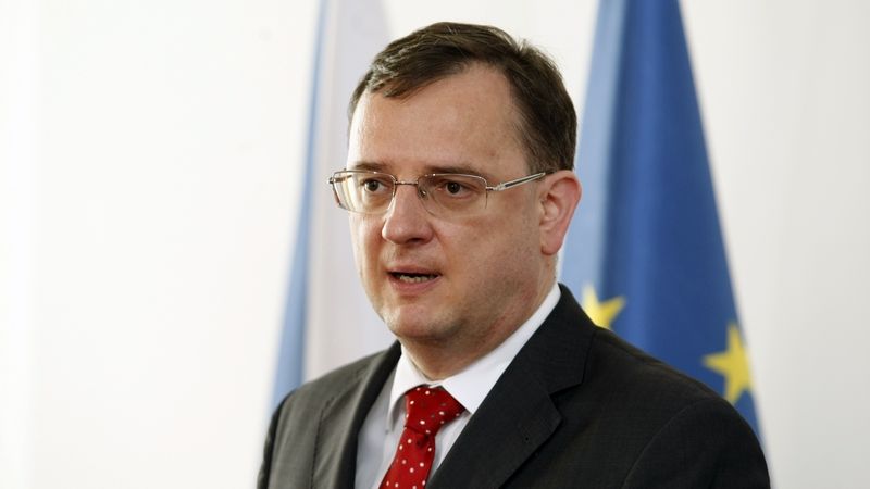 Premiér Petr Nečas na mimořádném brífinku na Úřadu vlády.