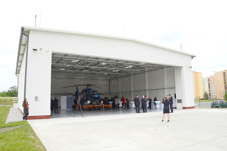 Ostrava 22.5.2017 Nový hangár s příslušenstvím je součástí Integrovaného výjezdového centra v Ostravě - Zábřehu