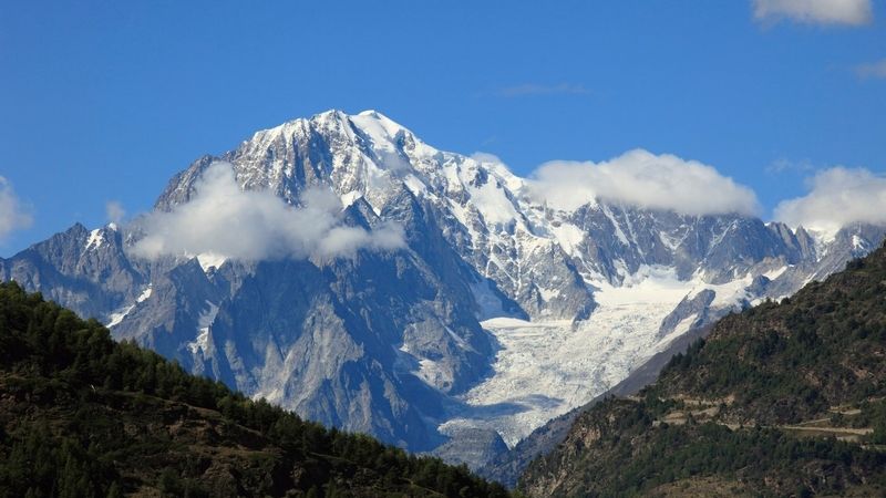 Horolezec před sedmi lety objevil poklad na Mont Blanc, teď dostal polovinu