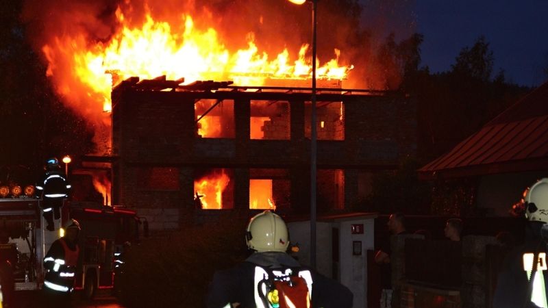 Požár domu v Mšeně nad Nisou