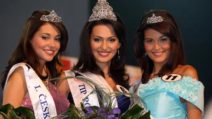 Ceska Miss Eliska Buckova Fandi Cunkovi A Plastickou Operaci