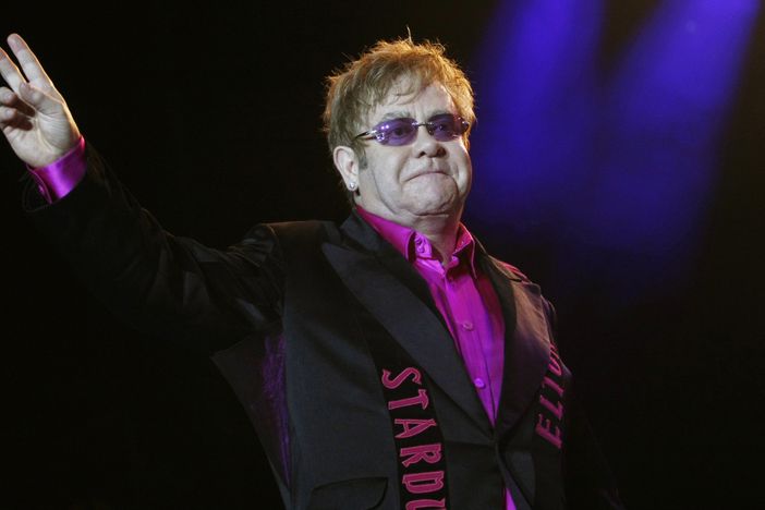 Britský zpěvák Elton John.