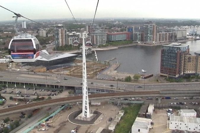 BEZ KOMENTÁŘE: V Londýně otevřeli novou lanovku nad Temží