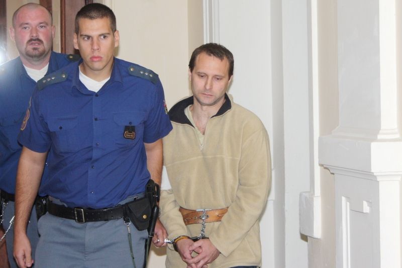 Filip Onderka obviněný z vraždy místostarosty Brna-Židenic Aleše Vytopila se na svobodu zatím nepodívá, soud ho ponechal ve vazbě. 