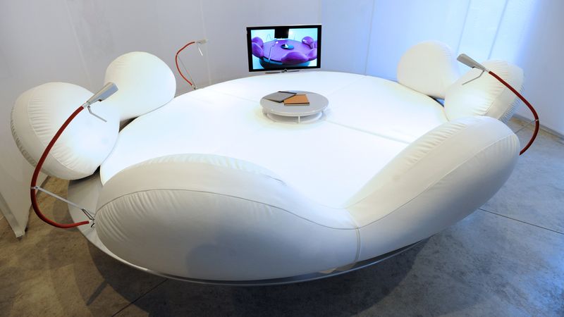 Future systems sofa od designéra a architekta Jana Kaplického 