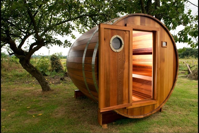 Mobilní sauna v podobě obřího sudu