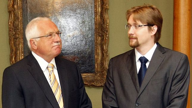 Prezident Václav Klaus s ministrem dopravy Pavlem Dobešem (VV)