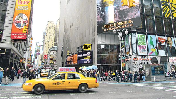 Žluté taxi jsou typickým symbolem New Yorku.