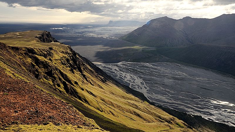 Údolí ledovcové řeky Morsá v národním parku Skaftafell na Islandu