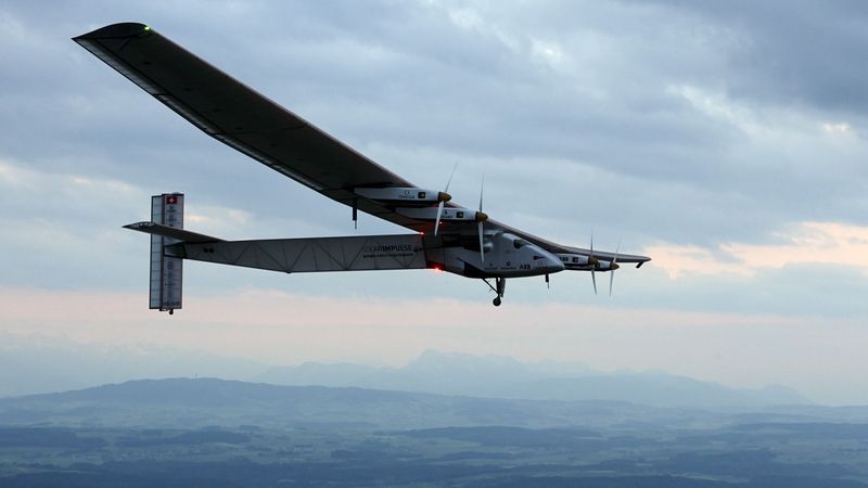 Letadlo na solární phon při svém prvním zkušebním letu