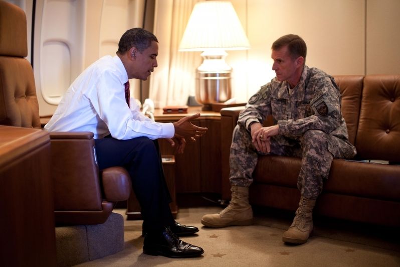 Prezident USA Barack Obama s generálem Stanleym McChrystalem