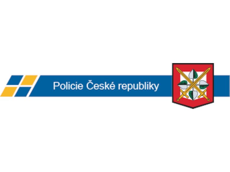 Policie ČR žádá občany, kteří mohou k případu krádeže sdělit jakoukoliv informaci, aby tak učinili na linku 158 nebo telefonní číslo 974 580 741.
