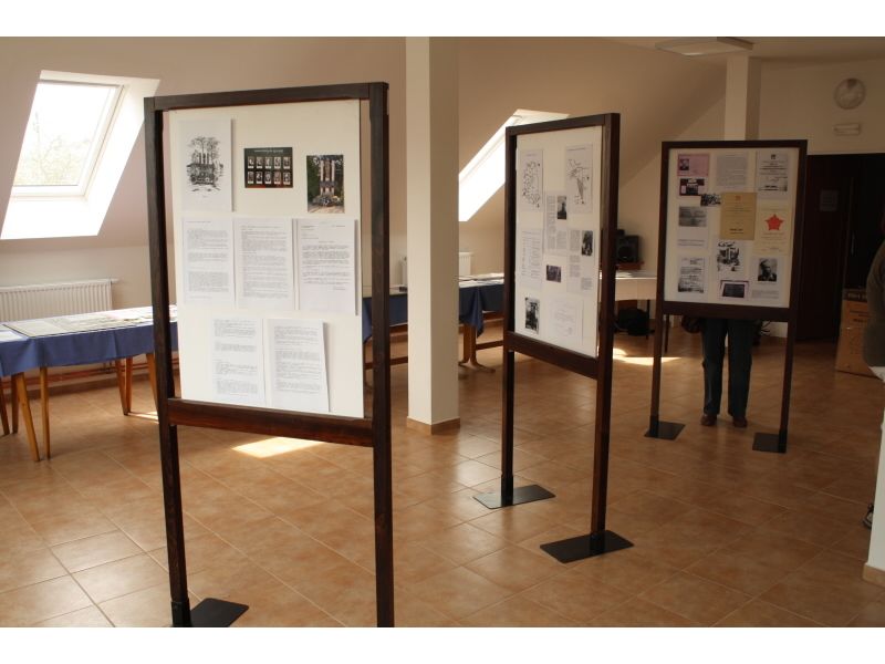 Jednotlivá témata výstavy, která byla přehledně uspořádána na výstavních panelech