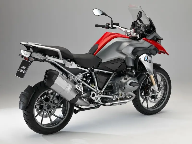 Legendarni Bmw R1200 Gs Uz Nebude Mit Vzduchem Chlazeny Motor Novinky Cz