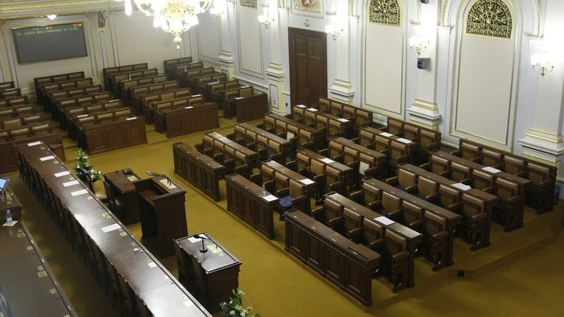 Hlasování o rozpuštění sněmovny. 