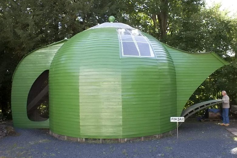 Zahradní stavbu ve tvaru čajové konvičky považují někteří za nejpodivnější dům ve Skotsku. Že by v domovině Lochnessky měli opravdu tak málo podivných staveb?