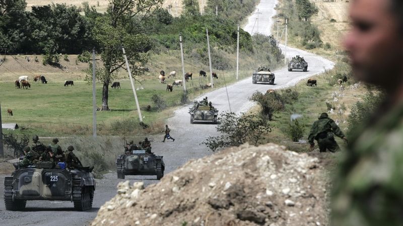 V oblasti mezi Tbilisi a Gori byl zaznamenán větší pohyb ruských obrněných vozidel.