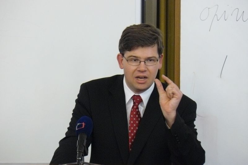 Jiří Pospíšil při svém předvolebním projevu na plzeňských právech.