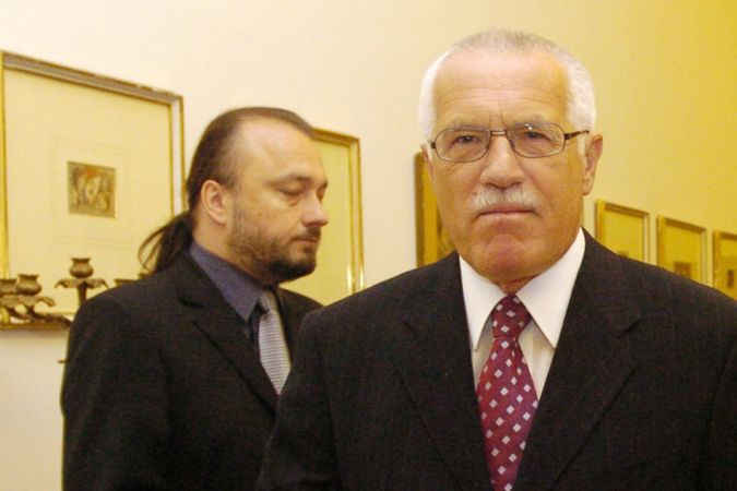 Prezident Václav Klaus se svým tajemníkem Ladislavem Jaklem