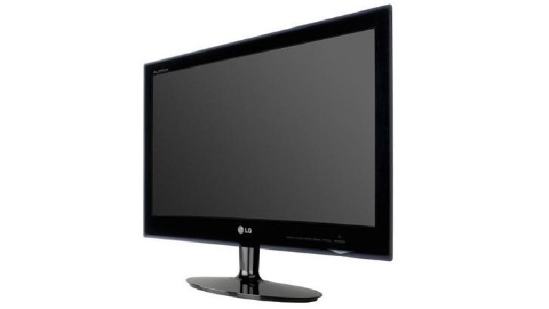 23 palcový Full HD monitor LG E2340T-PN zlevnil o skoro sedm procent na průměrnou cenu 3348 korun.