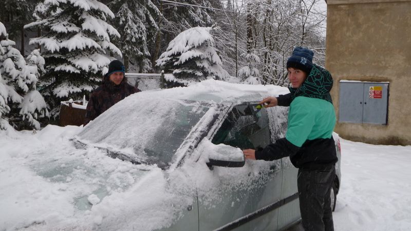 Liberecko a Jablonecko zasáhlo ráno silné sněžení