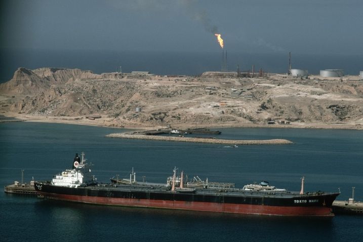 Ropný tanker v Perském zálivu