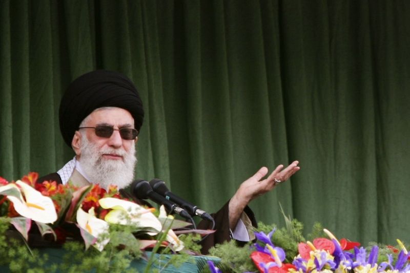 Ajatoláh Chameneí při projevu v Mashadu