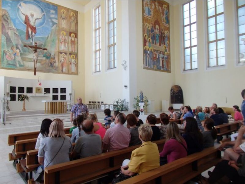 V neděli 26. 3. bude v kostele sv. Hedviky v Opavě od 15.00 hodin možnost využít komentované prohlídky. 
