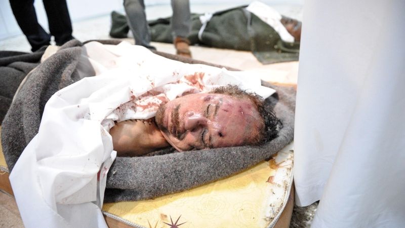 Kaddáfího tělo v Misurátě