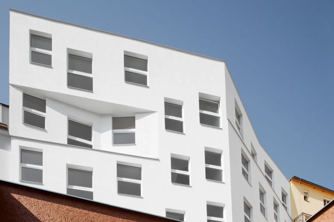 Bytový dům Na Zatlance byl nominován na cenu Miese van der Rohe (Radek Kolařík architectural workshop). 