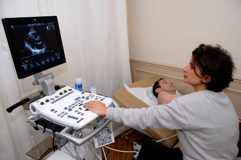 Zvětšenou slezinu nejlépe odhalí vyšetření ultrazvukem. 