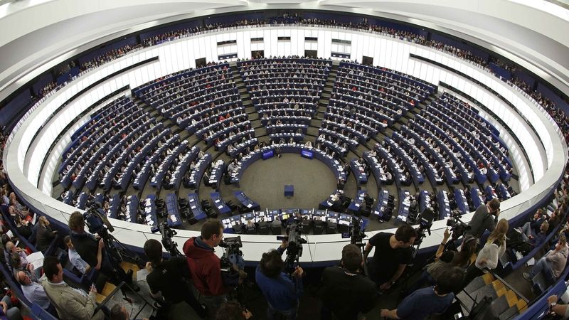 První přibrzdění Green Dealu. Europarlament ulevil firmám a odložil povinné zprávy o ekologii