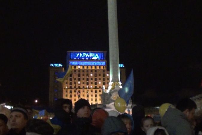 Demonstrace v Kyjevě pokračují i po tvrdém nočním zásahu policie