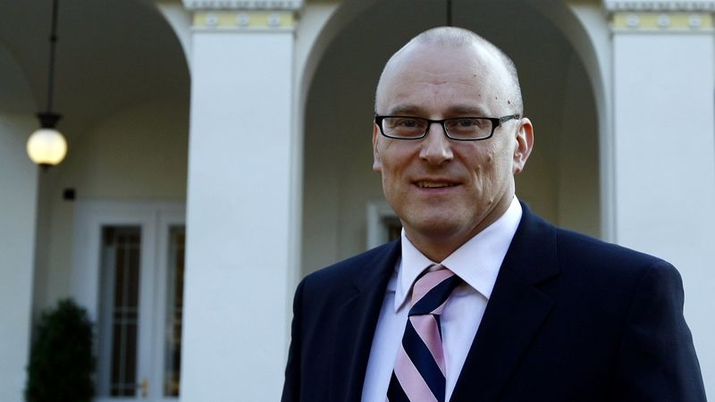 Vyhrůžky hygienou i byty pro známé. Kandidát ODS na Praze 1 Dvořák oživuje vzpomínky na divoké časy