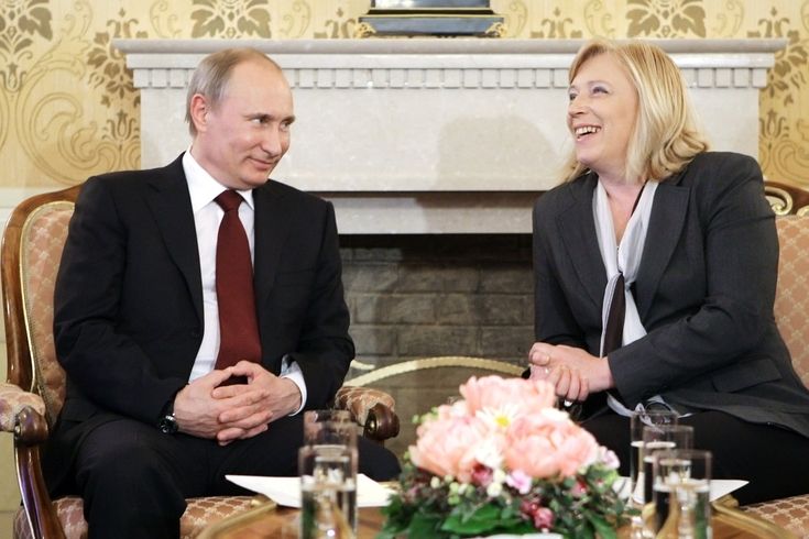 O vydání originálu zvacího dopisu požádala bývalá slovenská premiérka Iveta Radičová ruského expremiéra Vladimira Putina.