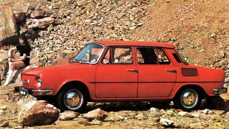 Automobil Škoda 100 vyráběný na začátku 70. let.