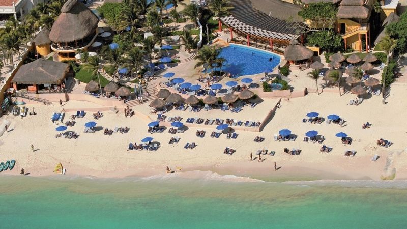 Playa Carmen patří ke klidnějším letoviskům. Na plážích budete mít klid.
