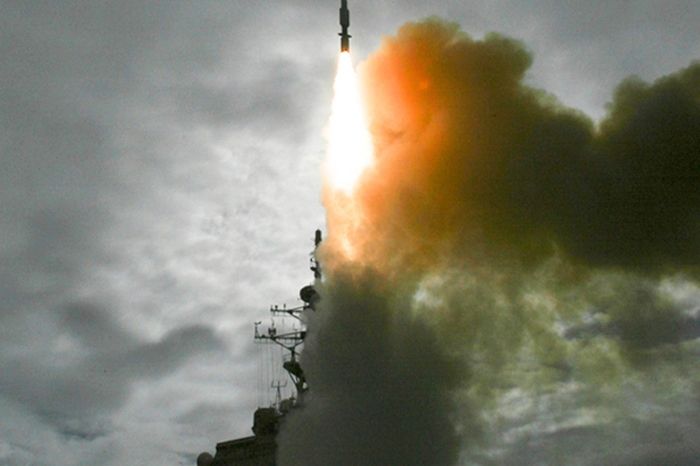 Odpálená antistřela Standard Missile 3